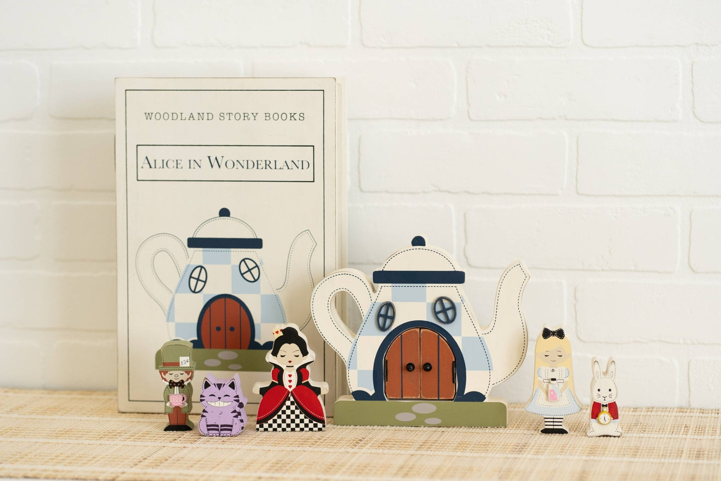 12087 - 8x12 woodland storybook gift set/7 (ALICE WONDERLAND - Bria Blair Creative