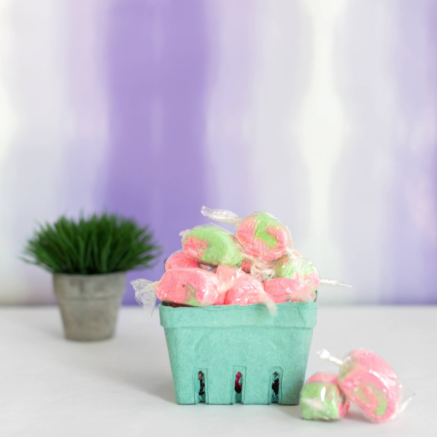 Bubble Bath Taffy - Pink Grapefruit