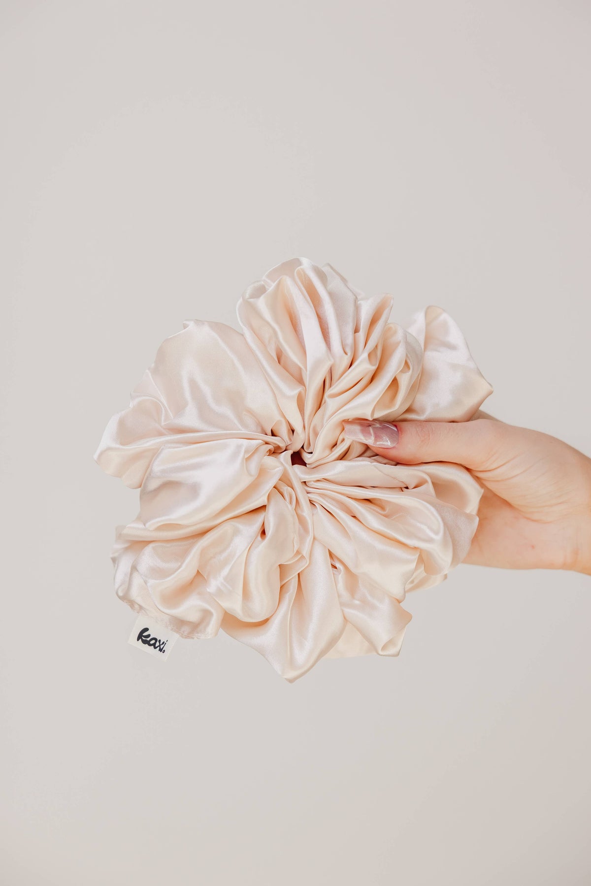 JUMBO SLEEP SATIN SCRUNCHIES: DARK BROWN