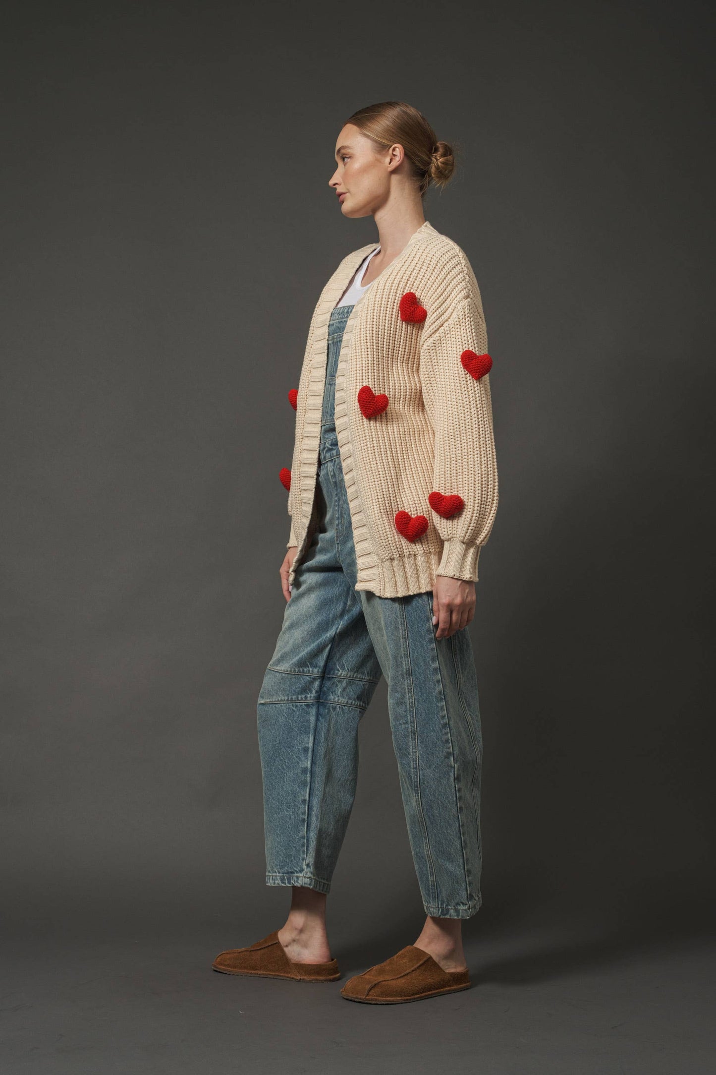 3D HEART CHUNKY CARDIGAN: BEIGE / S