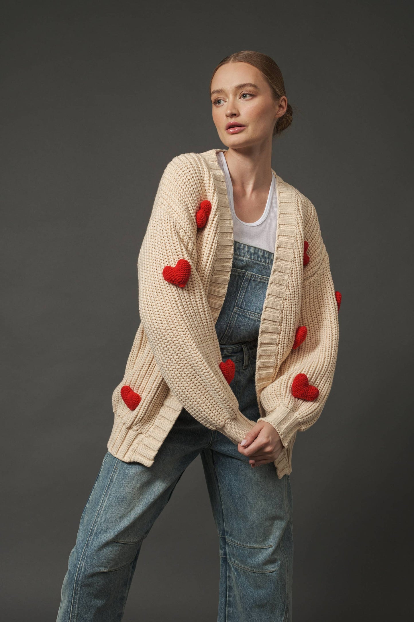 3D HEART CHUNKY CARDIGAN: BEIGE / S