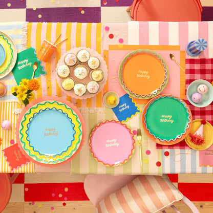 Wiggle Edge Dinner Plates