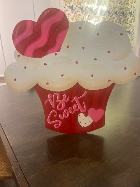 Be Sweet Cupcake Sign