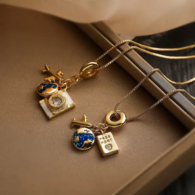 18K Gold Plated Pendant Necklace Travel Camera Charm: Camera