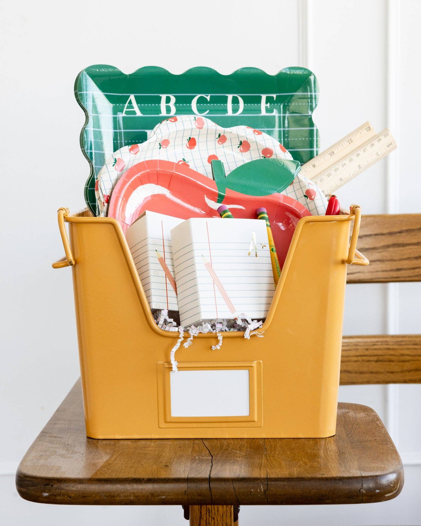 APP1140 - Apple Shaped Paper Plate - Bria Blair Creative