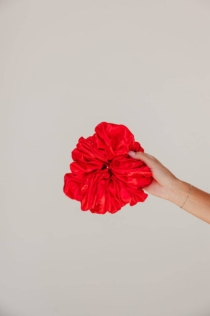 JUMBO SLEEP SATIN SCRUNCHIES: BLACK