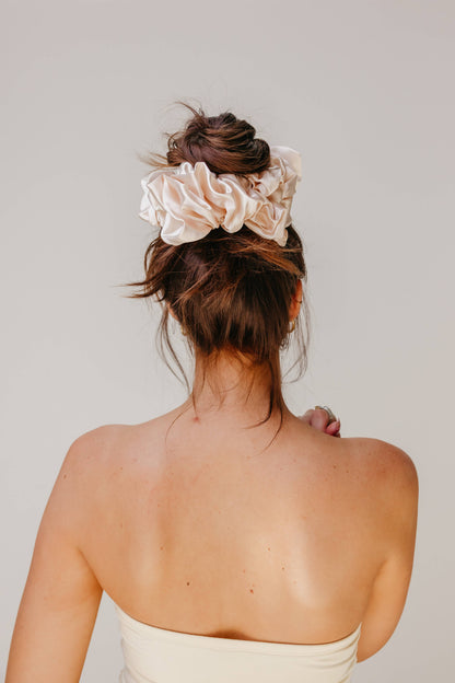 JUMBO SLEEP SATIN SCRUNCHIES: DARK BROWN