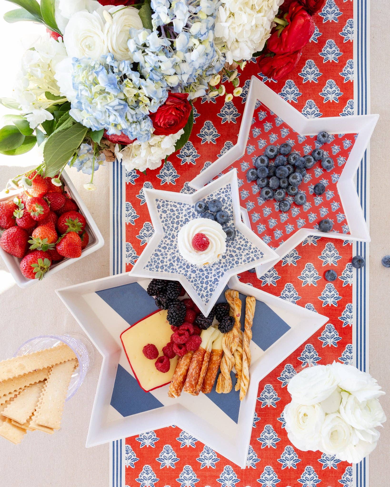 HAM1220 - Stacking Stars Bamboo Tray Set - Bria Blair Creative