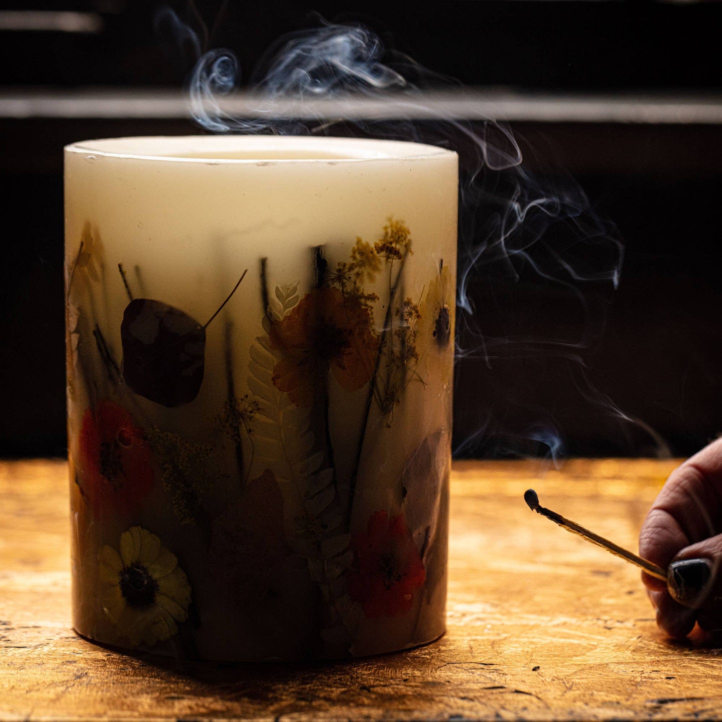 Honey Tobacco Small Round Botanical Candle - Bria Blair Creative