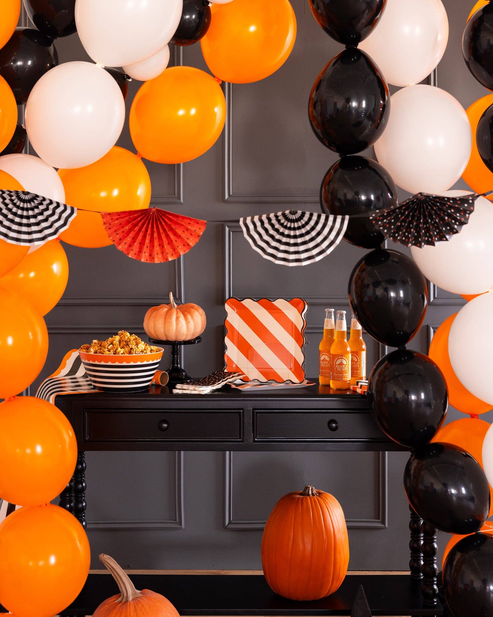 HPH1240 - Striped 10" Paper Plate Set - Bria Blair Creative