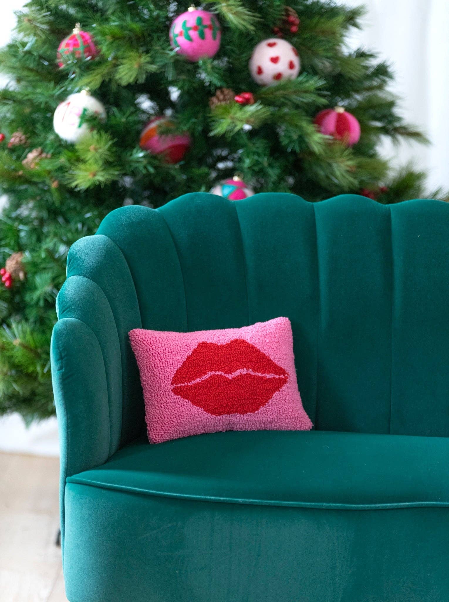 LIPS PILLOW, PINK - Bria Blair Creative
