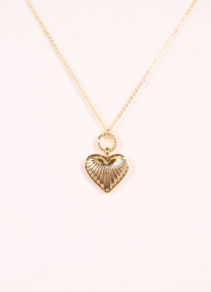 Shaylene Ribbed Heart Necklace GOLD: Default - Bria Blair Creative