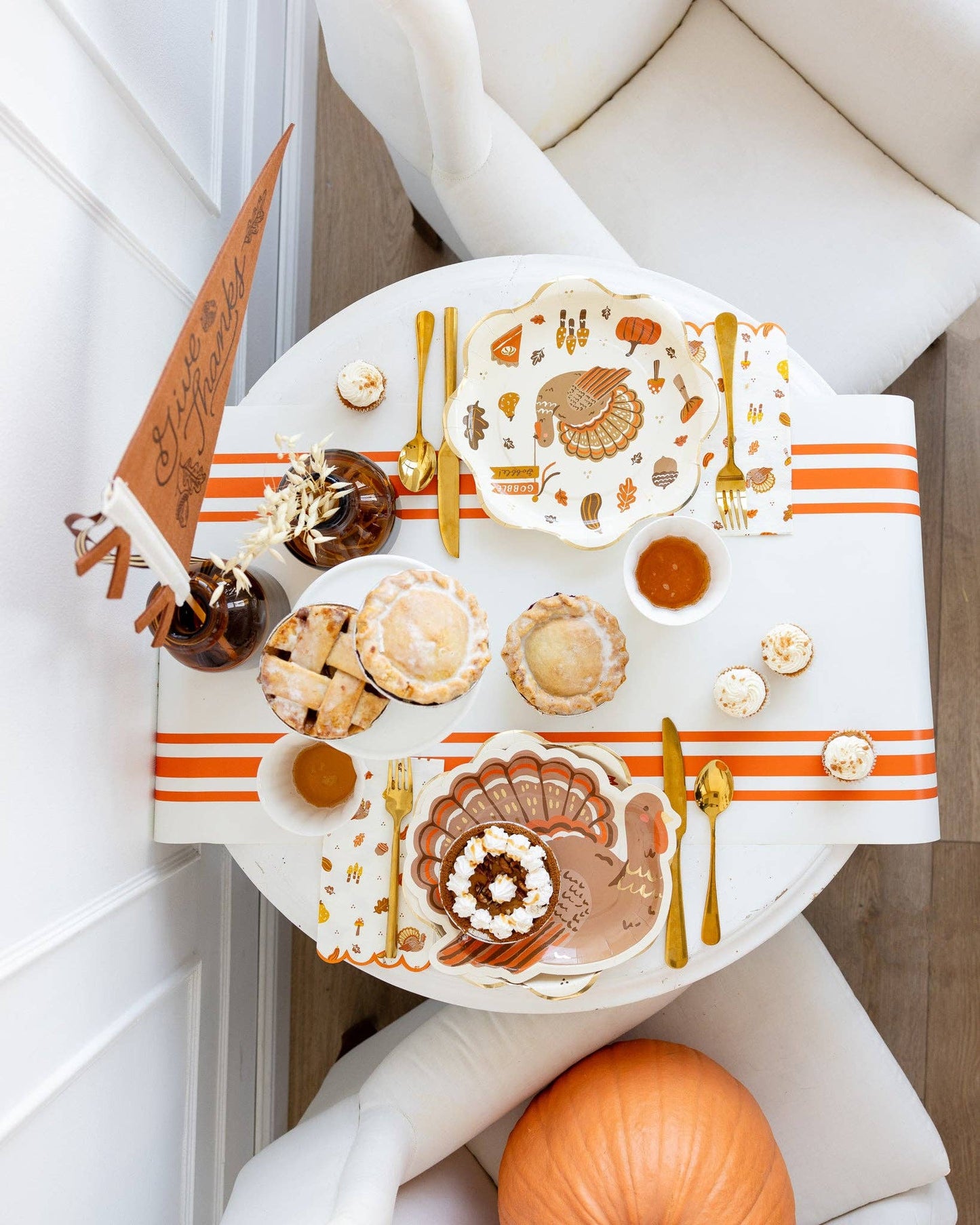 THK1240 - Turkey Shaped Plate - Bria Blair Creative