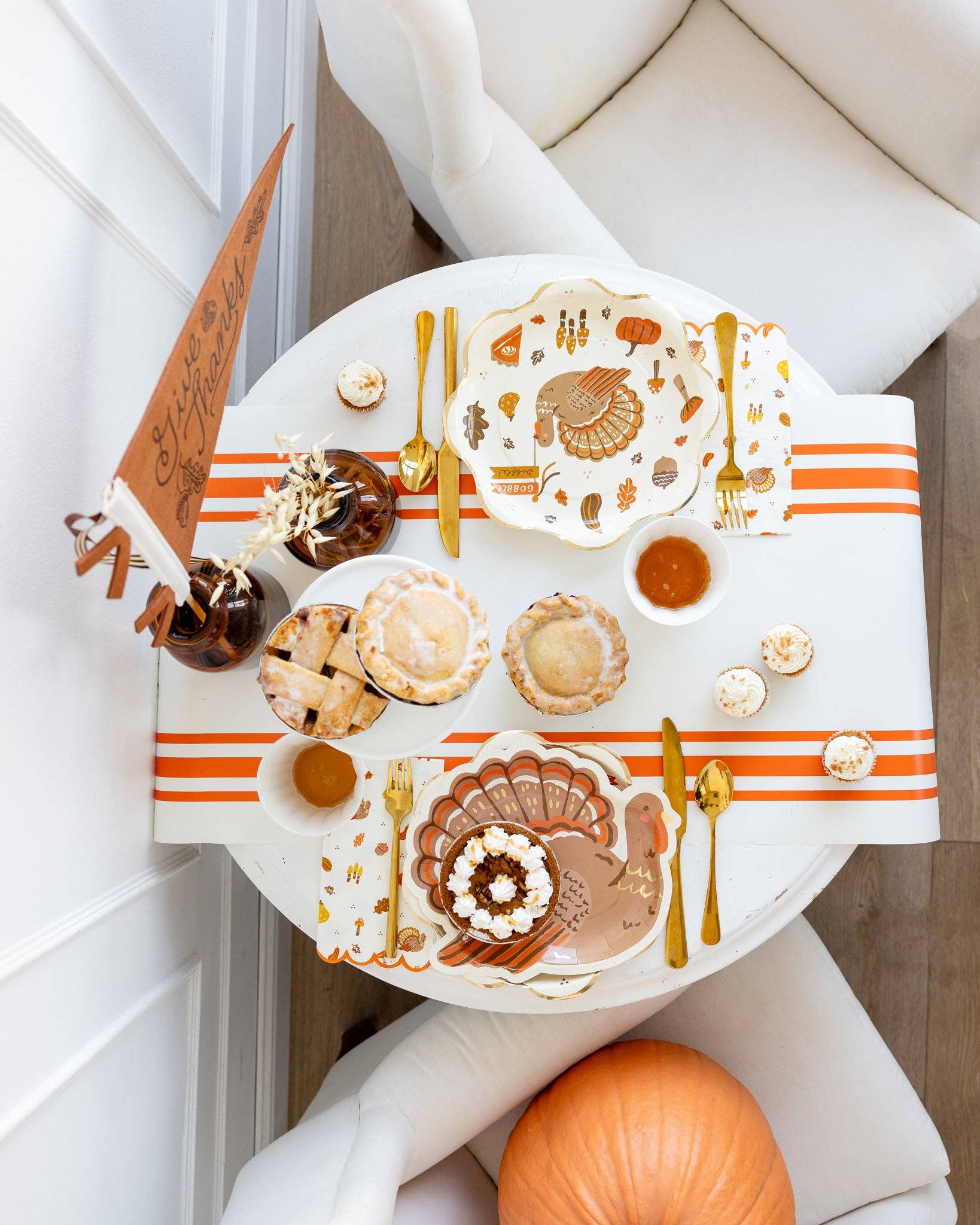 THK1240 - Turkey Shaped Plate - Bria Blair Creative